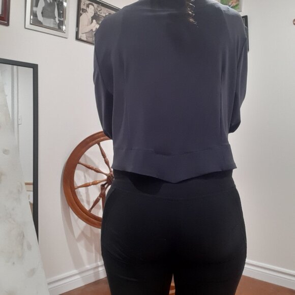 Picadilly ruffle shrug made in Canada - Picture 10 of 12